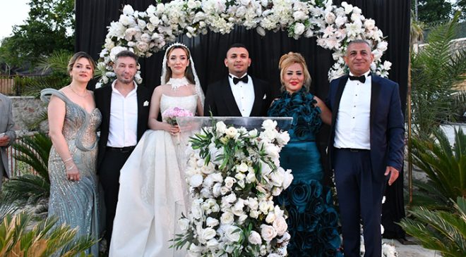 Cemiyet Dünyasının Gözü Bu Düğündeydi: Baran ve Çetinkaya Aileleri Birleşti
