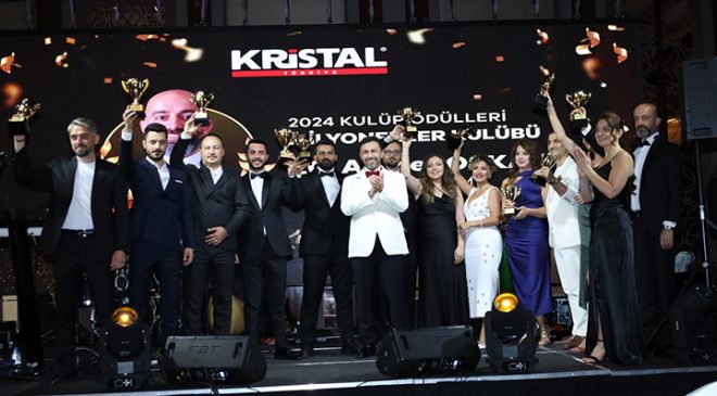 Türkiye Kristal Büyük Kulüp Ödülleri sahiplerini buldu