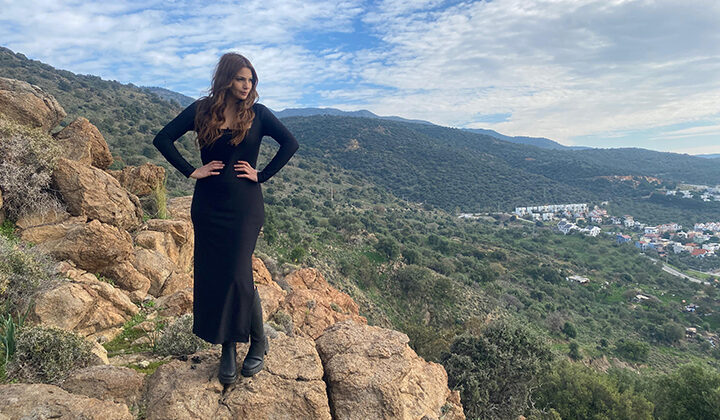 Ünlü Oyuncudan İzmir Dikili Denizköy’de Örnek Yatırım