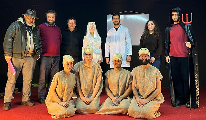 “Nefes” tiyatroseverlerle buluşmak için gün sayıyor