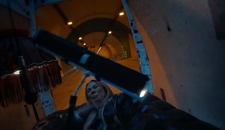 Selen Görgüzel ucuz atlattı: Işık üzerine düştü