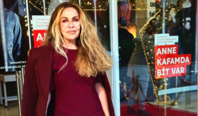 Gül Erda’dan “Anne Kafamda Bit Var” Galasına Anlamlı Katılım